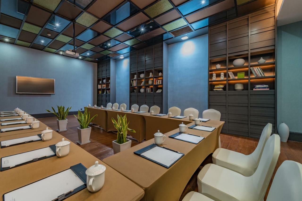 Yiting Yuanzhou, Hotel